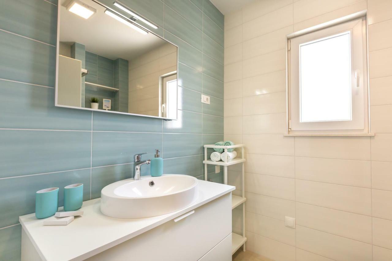 Apartmani Ksenija 2 Tučepi Exterior foto